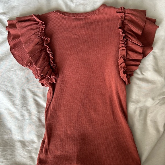 Express Ruffle Sleeve Tshirt - Picture 5 of 7